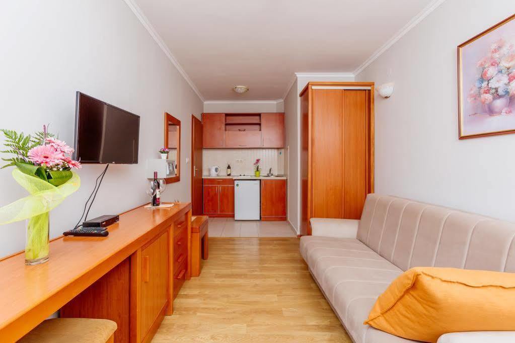 Perper Hotel Donja Lastva Luaran gambar